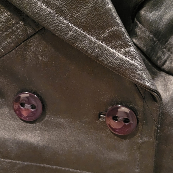 Leather Vest - Picture 5 of 6